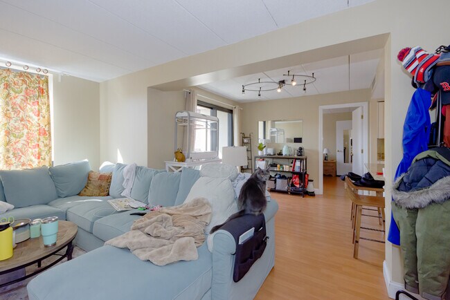 Photo - 85 Brainerd Rd