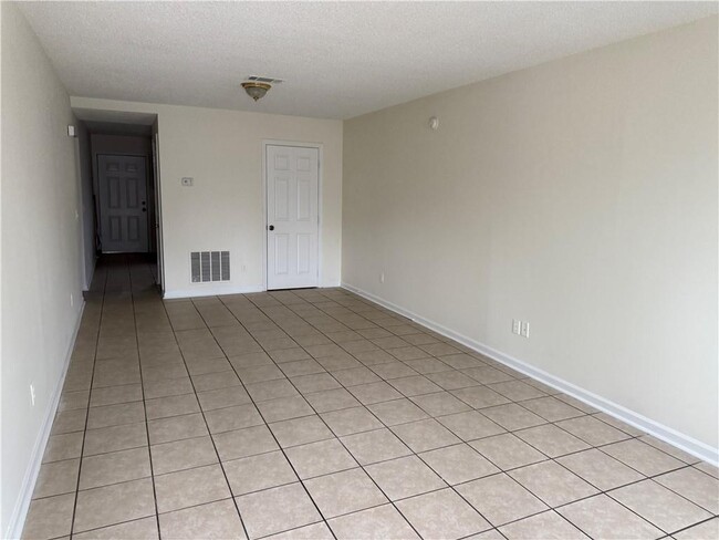 Photo - 890 E Cherry St Unidad 103