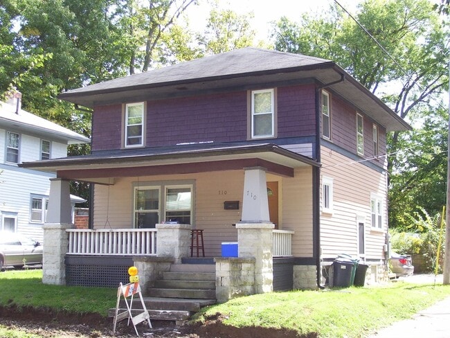 Building Photo - 710 E 2nd St