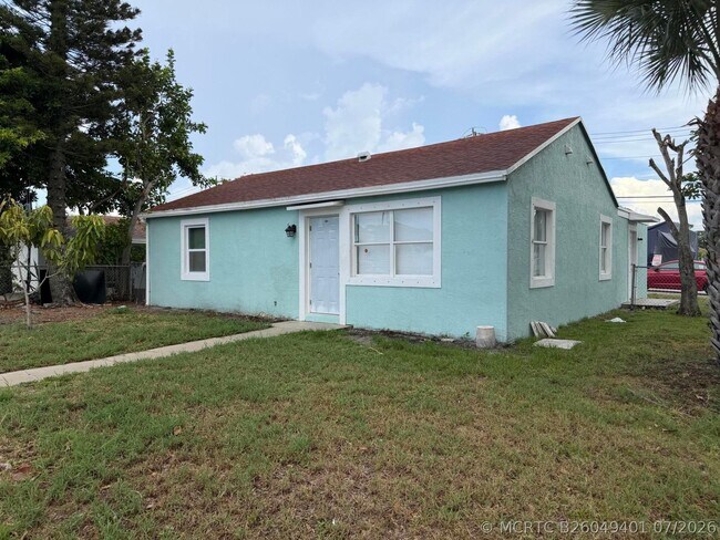 Photo - 442 Winters St