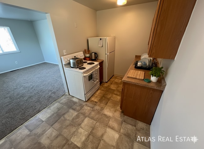 Photo - 960 W Moreno Ave