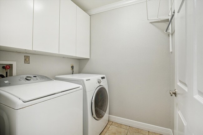 Building Photo - 6310 Arnot St