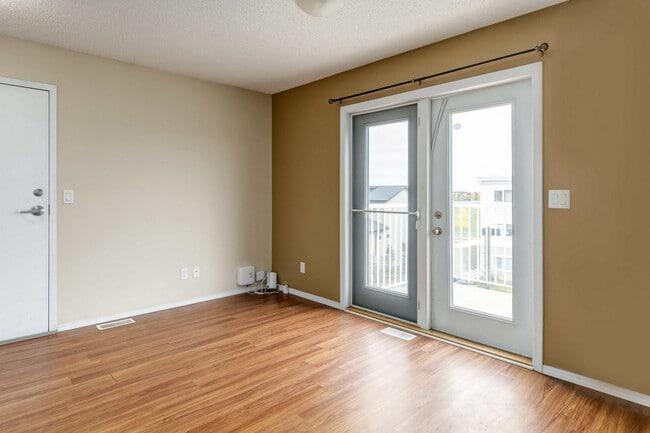 Photo - Oxford Apartments