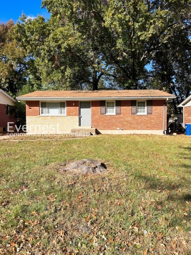 Building Photo - 1359 Cove Ln