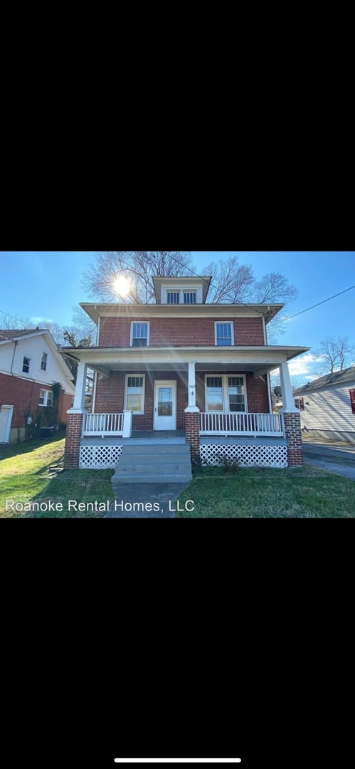 Building Photo - 1905 Dale Ave SE Unit 1905 Dale Ave SE - Lower