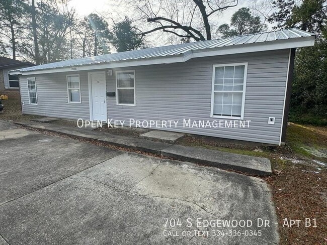 Building Photo - 704 S Edgewood Dr Unit B1 Rental