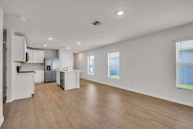 1469 Harmon Dr