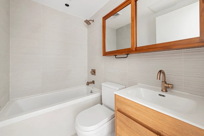 Photo - 42 Rochester Ave