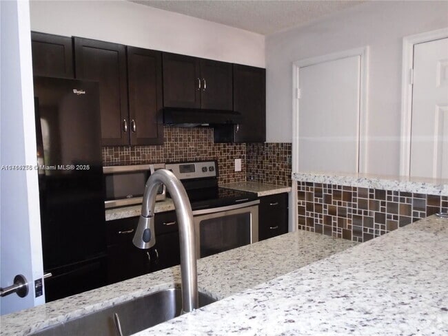 Building Photo - 4221 W McNab Rd Unit 4221 Rental