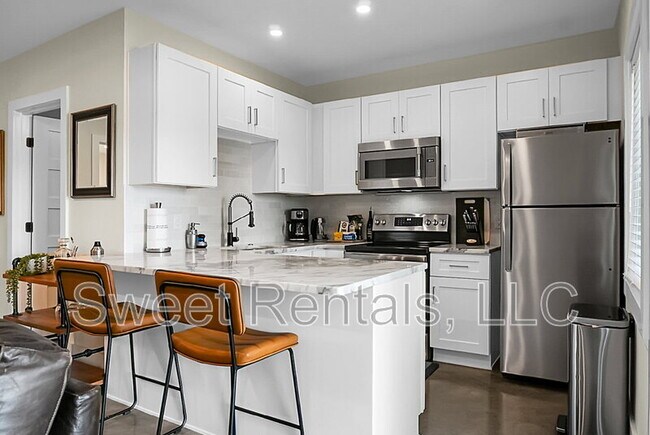 Photo - 665 Daniel Whaley Rd Unit B