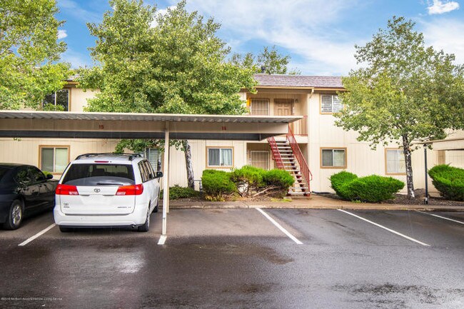 Photo - 2401 West St