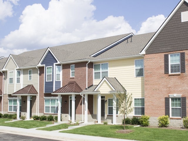 Private Entrances - Spring Haven Townhomes