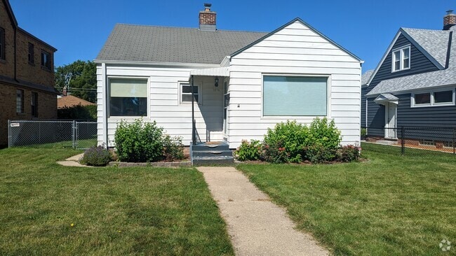 Building Photo - 3579 S Logan Ave Rental