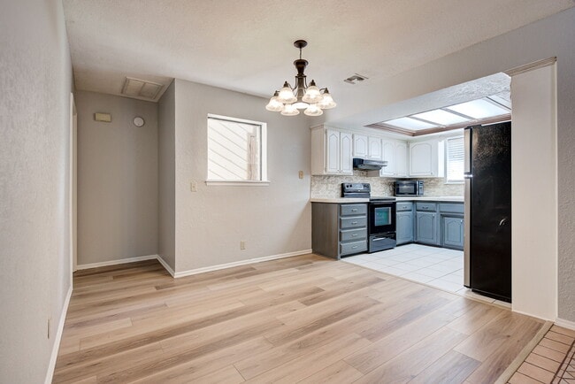 Photo - 1516 Peach Tree Ln