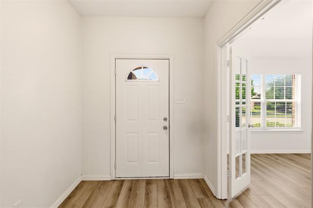 Photo - 2201 Willow Creek Dr