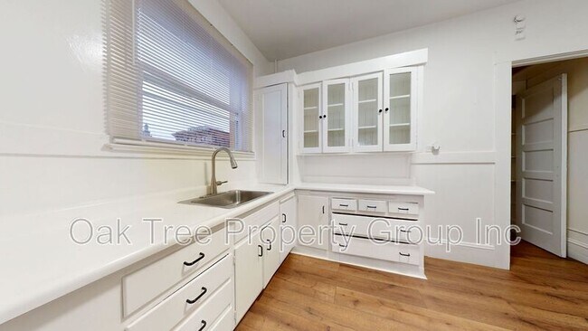 Photo - 1502 Alice St