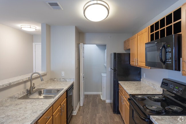Interior Photo - The Reserve at Ballenger Creek