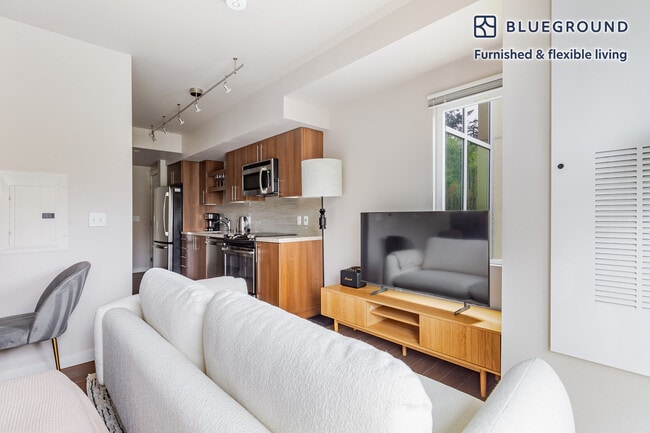 Photo - 10333 Main St Unit FL3-ID838