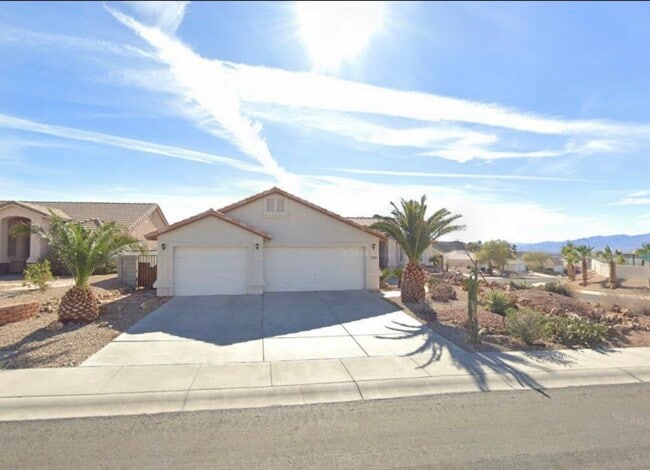 Building Photo - 2968 La Paloma Dr Rental
