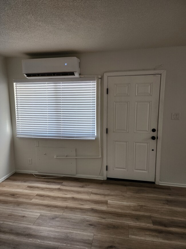 Photo - 1170 Fountain St Unidad 6