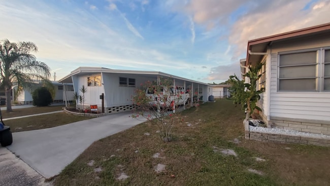 Photo - 29081 US Hwy 19 N