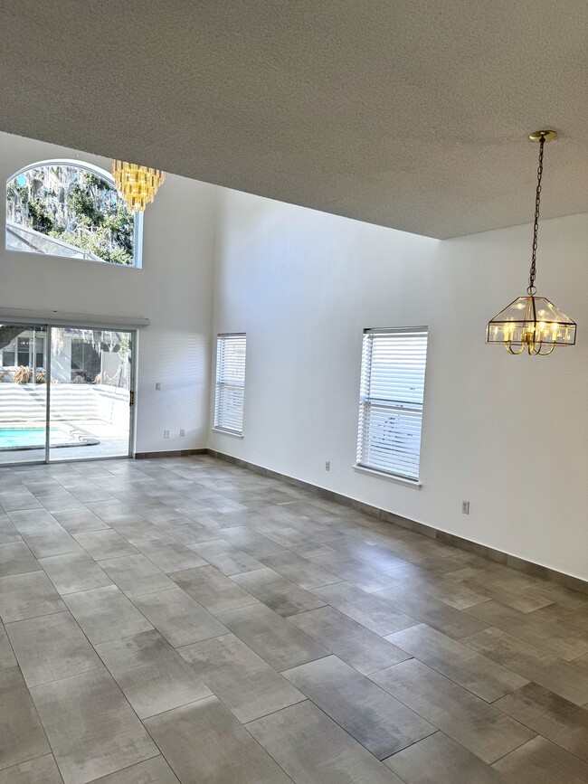 Photo - 1851 Wedgewood Way