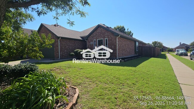 Photo - 2600 Redcedar Dr