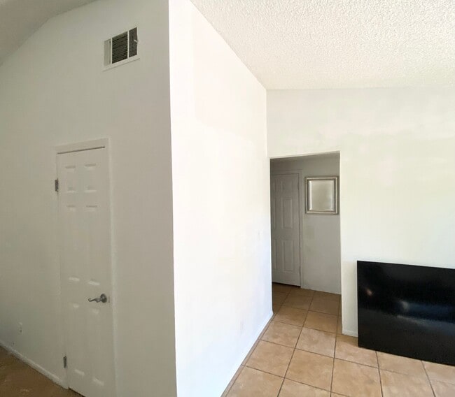 6504 Smokey Pine Way