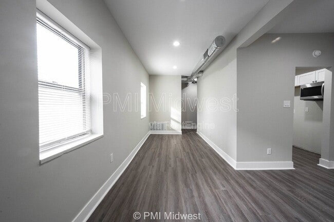 Photo - 2060 N Delaware St Unit Apt 3