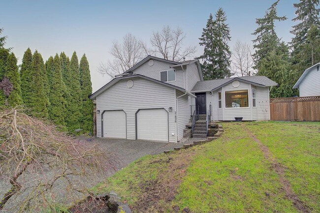 Photo - 3Bd/2.25Ba Lynnwood House