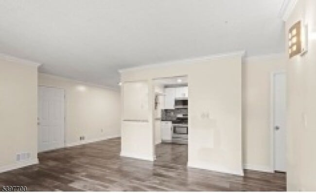 Photo - 24 Amberly Ct