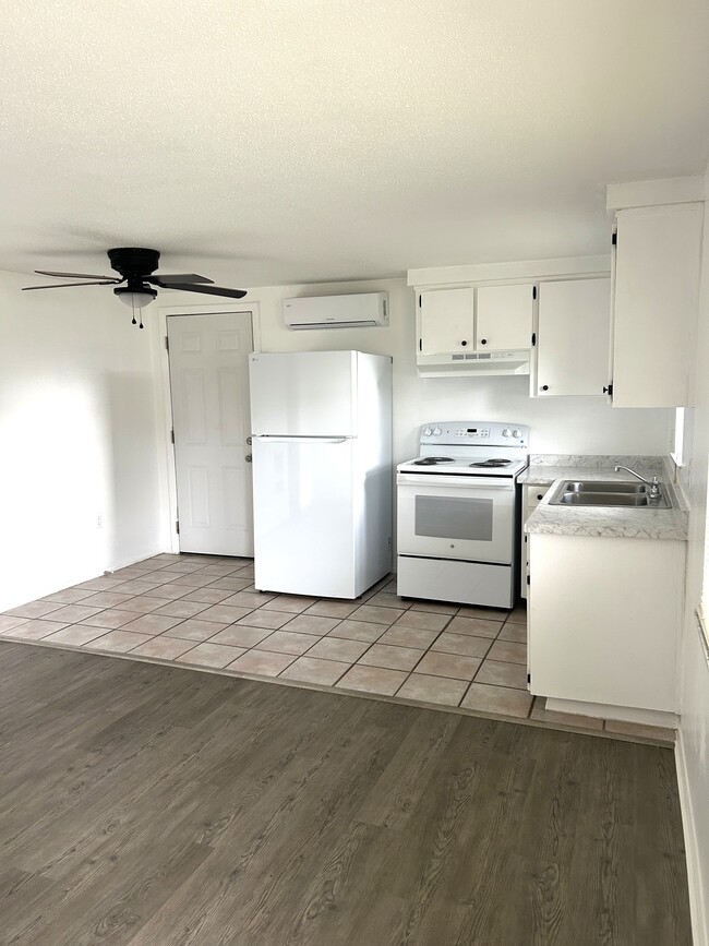 Photo - 8129 Cass Rd Unit # 3