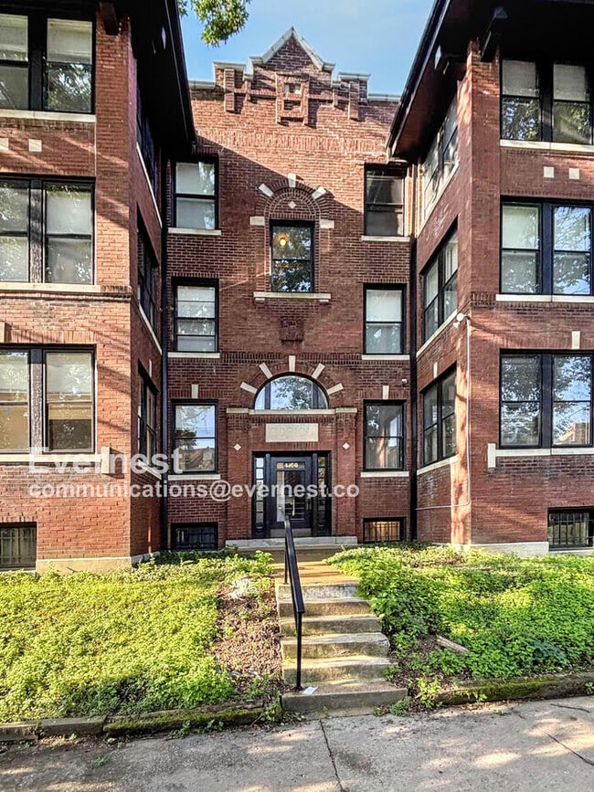Building Photo - 4166 Russell Blvd Rental