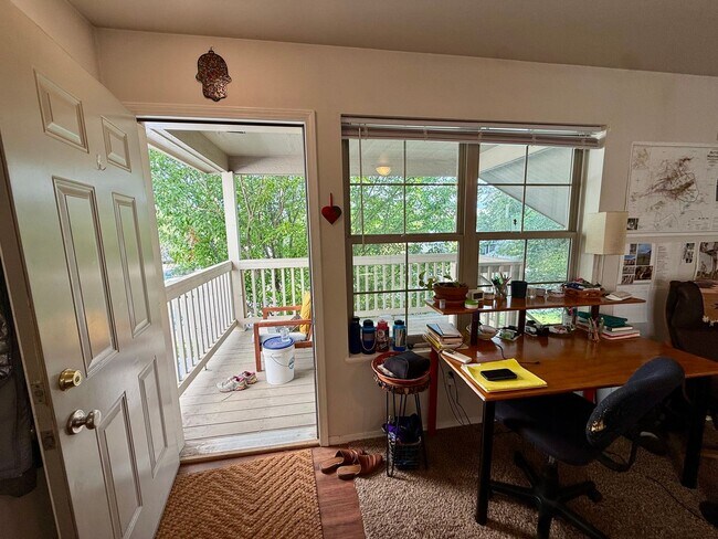 1315 Montana St Unit 201