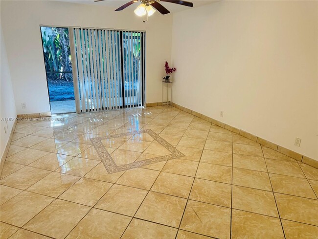 Photo - 3129 Oakland Shores Dr Condominio Unidad A105