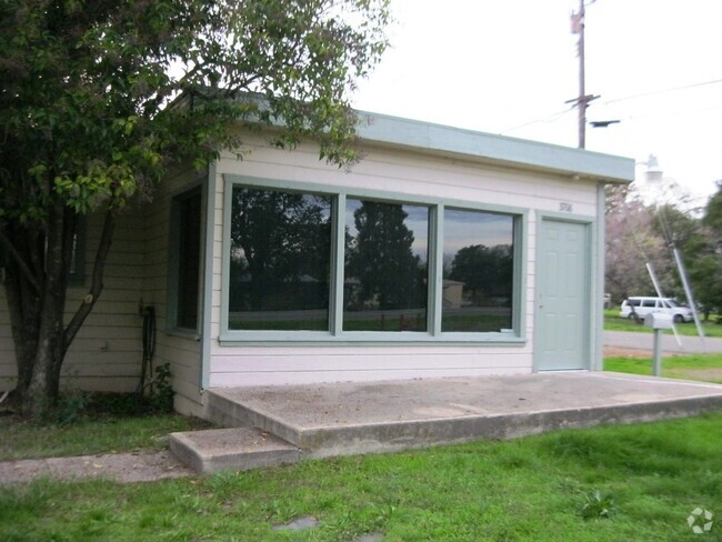 Building Photo - Cute little cottage in Cottonwood Rental