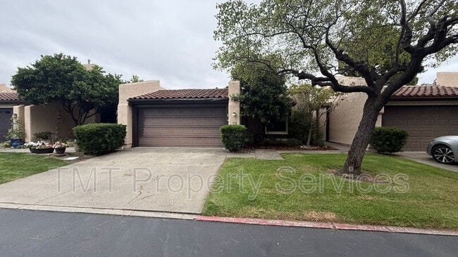 Building Photo - 59 Los Palos Dr