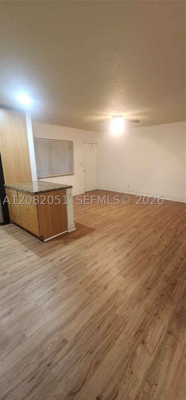 Photo - 1423 Holly Heights Dr Unit 17
