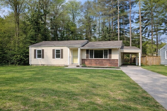 Photo - 2037 Highview Rd SW