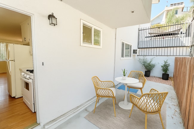 Photo - 1830 N La Brea Ave Unit 3