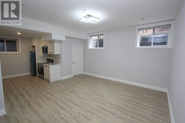 Photo - 11 Cronin Dr
