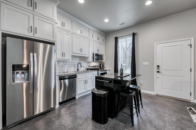 Photo - 907 S Park St