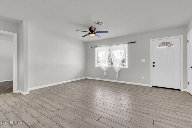 Photo - 449 E Harmony Ave