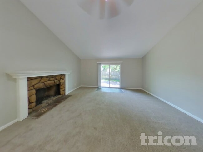 Photo - 6656 Alisma Ln