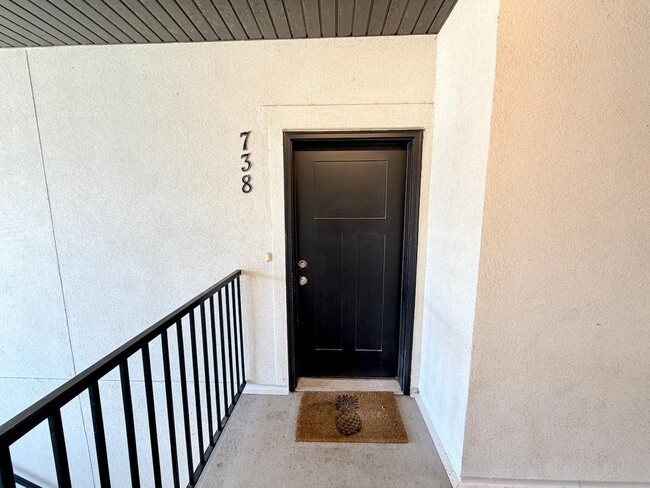 Photo - 738 N 260 W