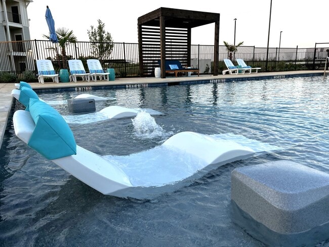 Photo - Overlook Palestine