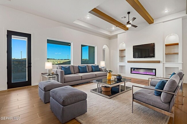 Photo - 832 Eltham Dr