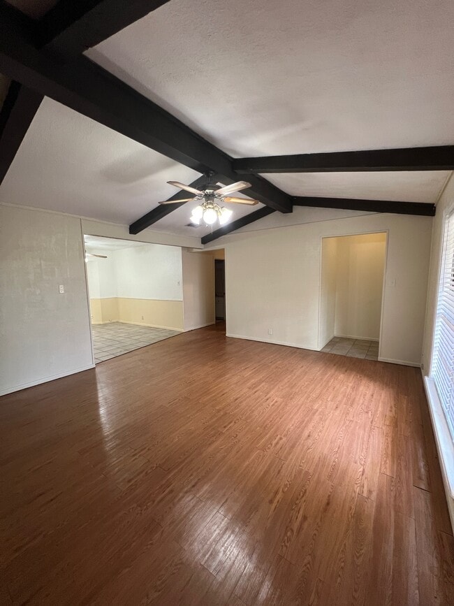 Photo - 3209 Hastings Crossing Rd