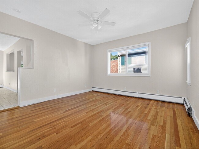 Photo - 6 Knollin St Unit 2