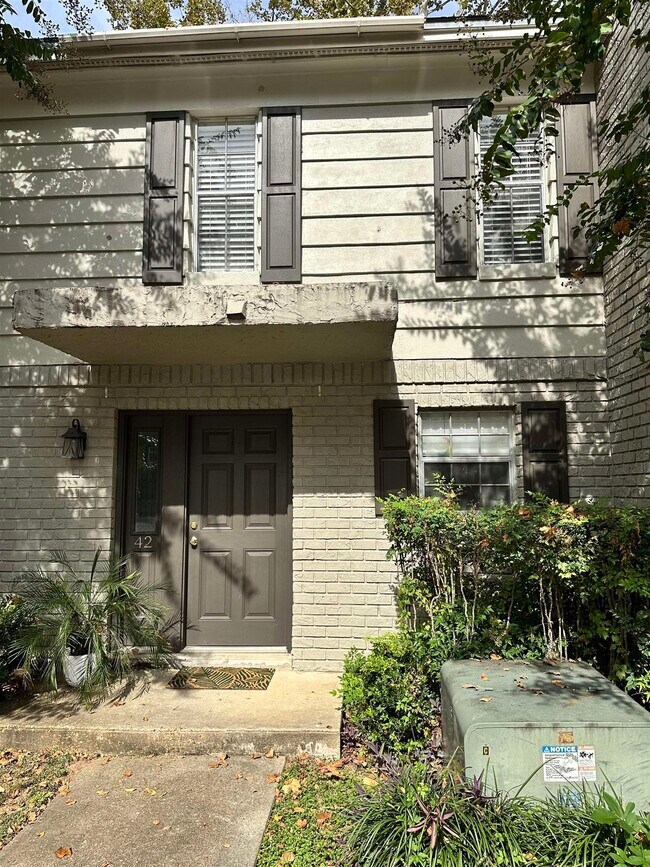 Building Photo - 1625 Centerville Rd Unit 42 Rental